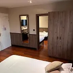 Logis Des Bains Отель Жерарме