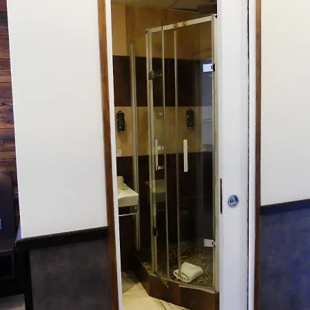 ホテル Logis Des Bains ジェラールメ