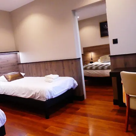 Logis Des Bains 3*