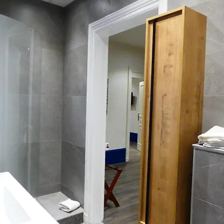 ホテル Logis Des Bains