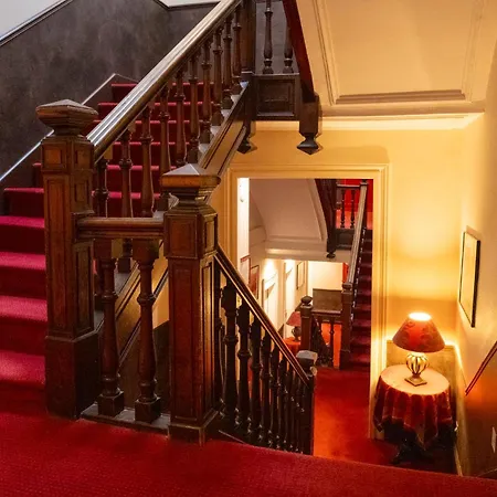 Hotel Logis Des Bains 3*