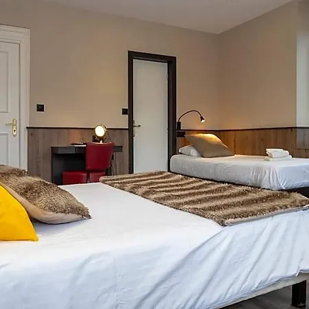Logis Des Bains Hotel 3*