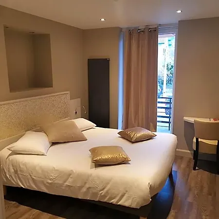 Logis Des Bains Hotel
