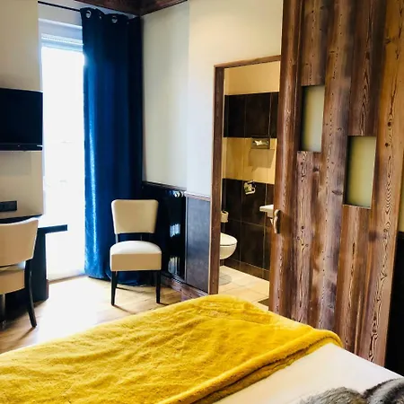 ホテル Logis Des Bains 3*