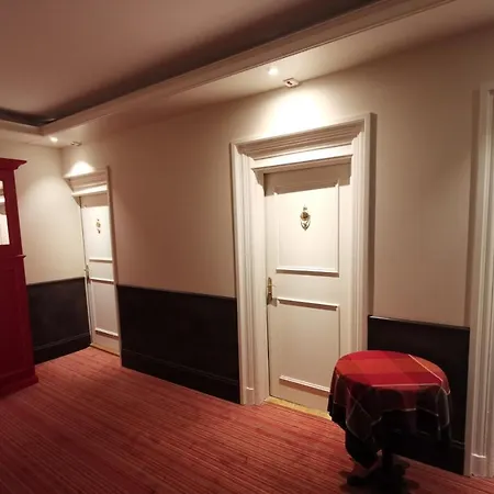 Logis Des Bains Hotel 3*