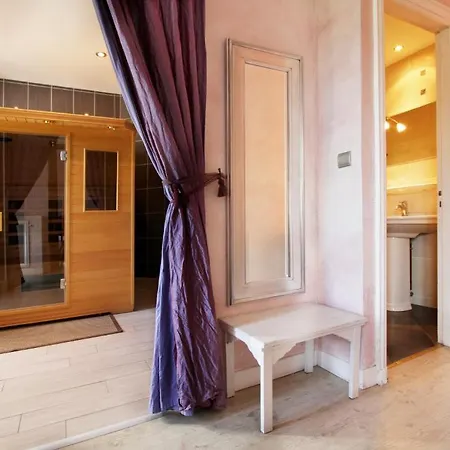 Logis Des Bains ホテル