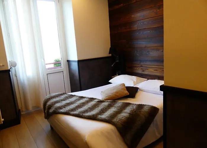 Logis Des Bains Отель 3*