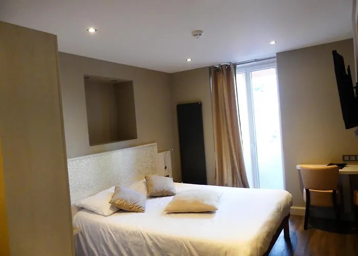 Hotel Logis Des Bains Gérardmer