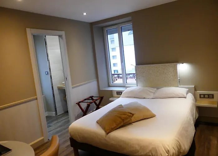 Hotel Logis Des Bains