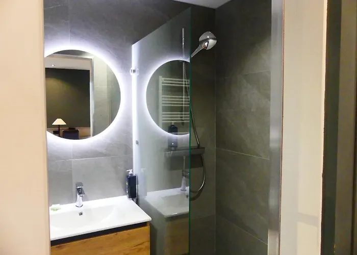 Logis Des Bains Hotel