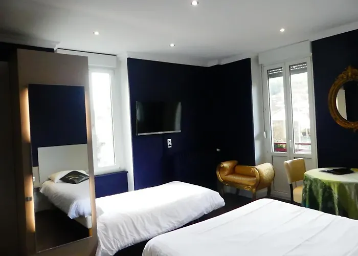 Logis Des Bains Отель 3*