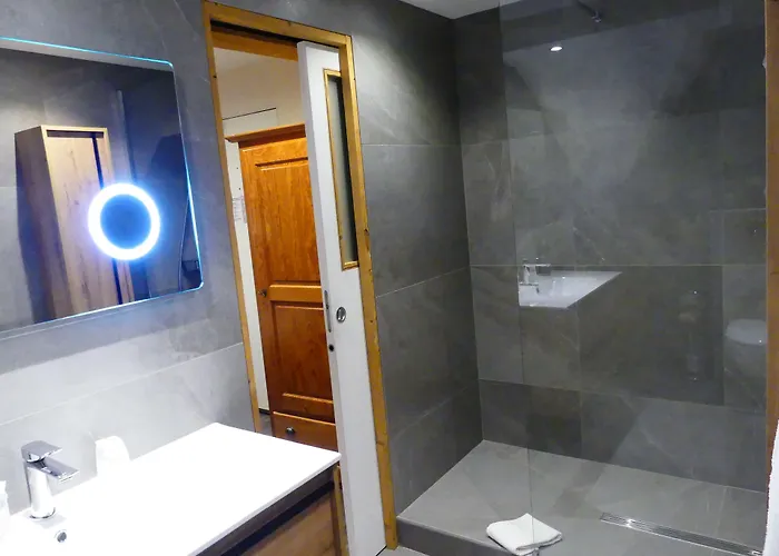 Logis Des Bains Отель Жерарме